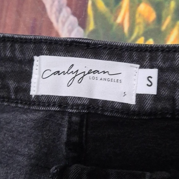 Carly Jean Cut off Shorts Small NWT‎ - Picture 4 of 6